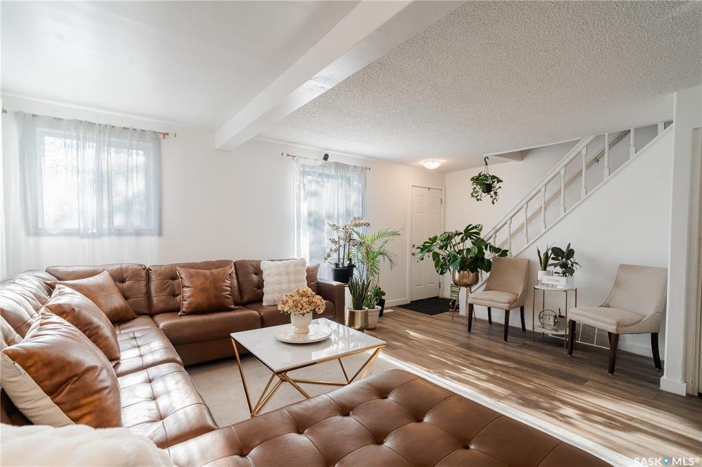 Public Open House, 本周六7月12日, 2-4PM, 1619 Lorne Ave 林与唐地产 - 9